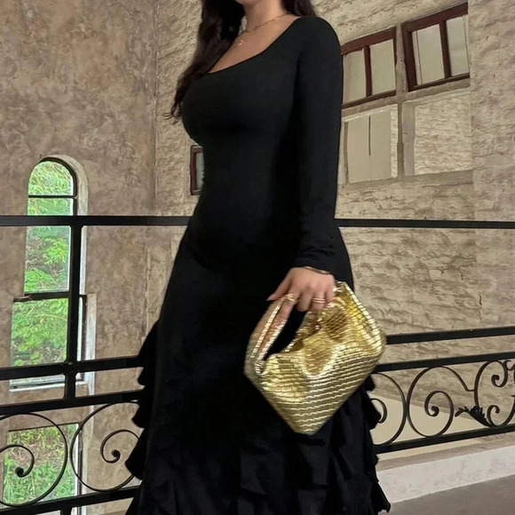 Black Elegant Women's Plus Size Sexy Design Scoop Neck Maxi A-Line Dress - Picture 2 of 8